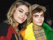 Paris Jackson y Cara Delevingne fueron fotografiados besándose en Los Ángeles.