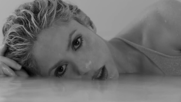 shakira-paraliza-redes-zonatv