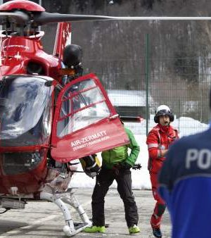 Equipo de rescate en el Zermatt