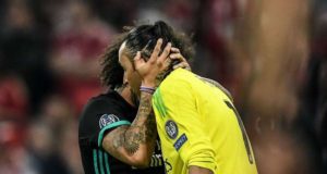 © EFE Marcelo y Keylor Navas (d) de Real Madrid celebran un gol / EFE