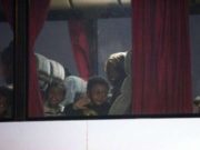 Italia autoriza el desembarco de 450 inmigrantes para reubicarlos en Europa