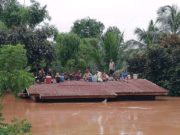 Varios muertos y cientos de desaparecidos al derrumbarse una presa en Laos