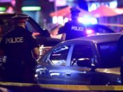 Dos muertos y 13 heridos en un tiroteo masivo en Toronto