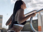 El ‘bikinazo’ de Ana Guerra tras arrasar con su single ‘Ni la hora’