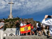 Militares proponen expulsar a los compañeros retirados que ensalcen a Franco