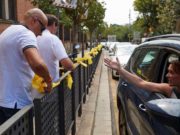 En libertad con cargos el agresor de la mujer que retiraba lazos amarillos en Barcelona