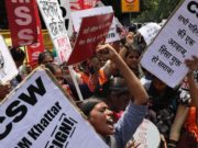 Una niña india, en estado crítico tras ser violada con una tubería