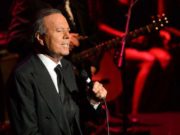 La aclamada reaparición de Julio Iglesias tras dos años de ausencia